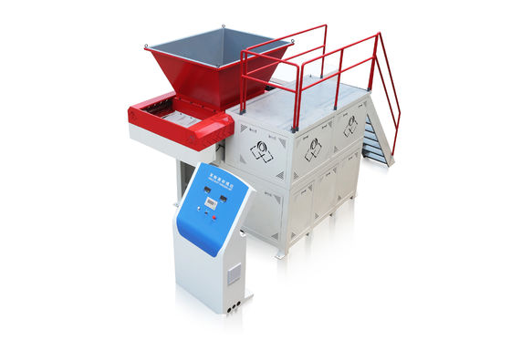 नरम पुनर्नवीनीकरण सामग्री एक शाफ्ट Shredder प्लास्टिक पुनर्नवीनीकरण उच्च टोक़
