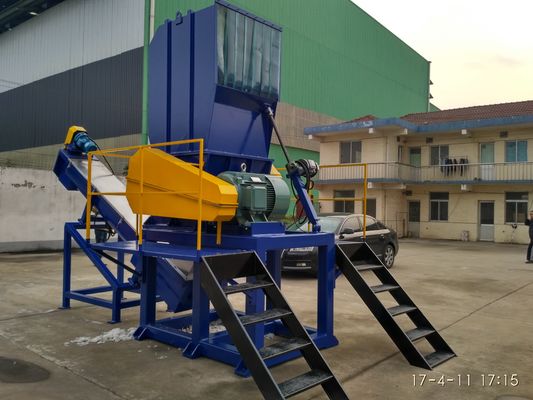 सभी प्रकार के खतरनाक कचरे के लिए उच्च टोक़ वाला 380V एकल रोटर श्रेडर
